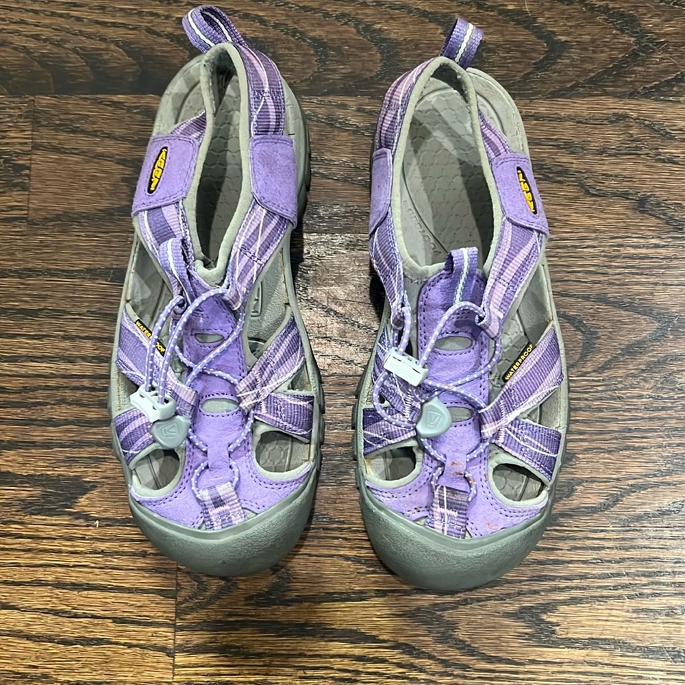 Keen Purple Sandals with Traction Sole, closed toe- hiking - water